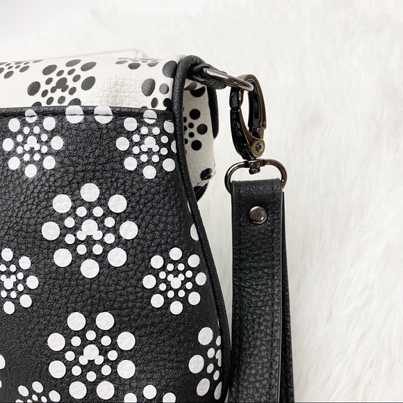 Disney Parks Hidden Mickey Clutch/Wristlet - Picture 5 of 8